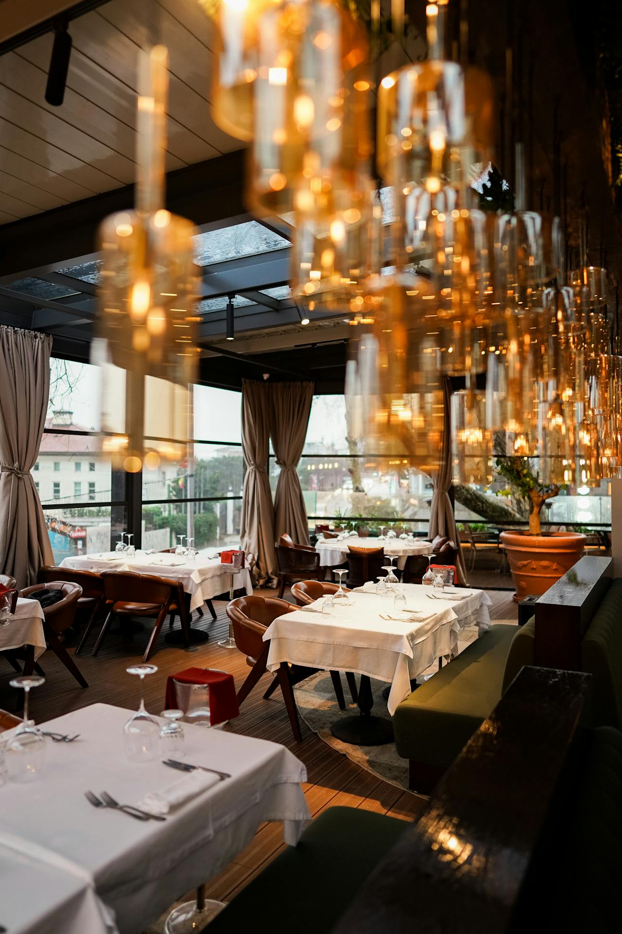 Restaurants, Bars & Private Members Clubs